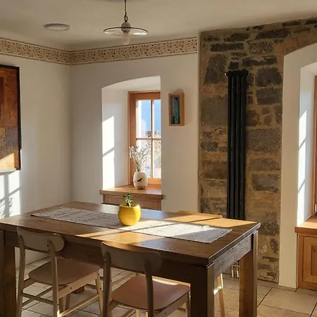 Hisa Manira Počitniška hiša *