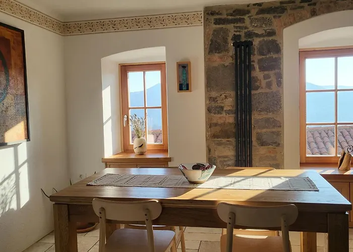 Hébergement de vacances Hisa Manira